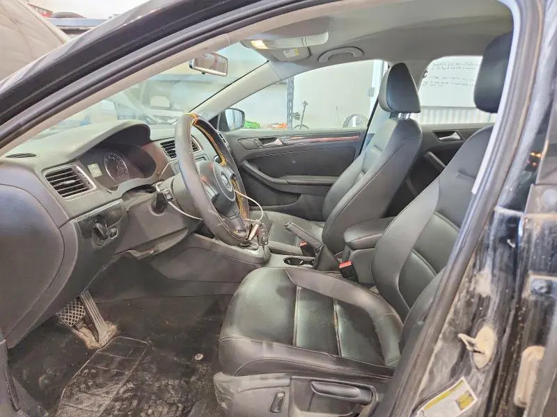 2014 VOLKSWAGEN JETTA SE  