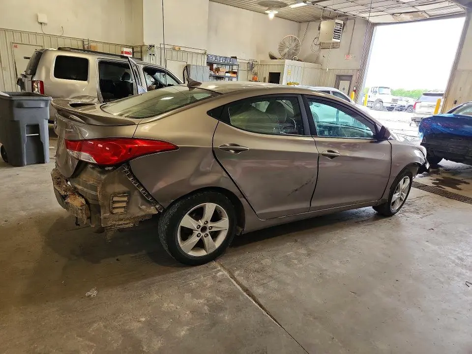 2012 HYUNDAI ELANTRA GLS  