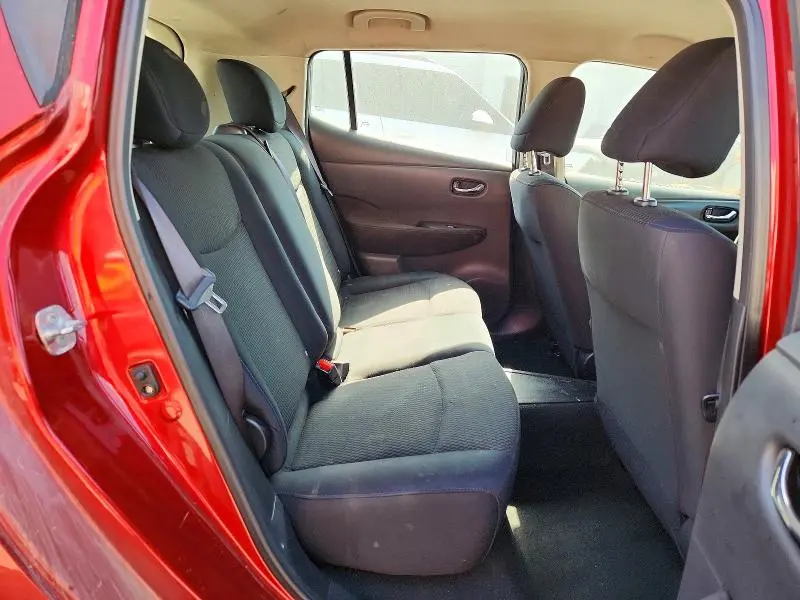 2013 NISSAN LEAF S  