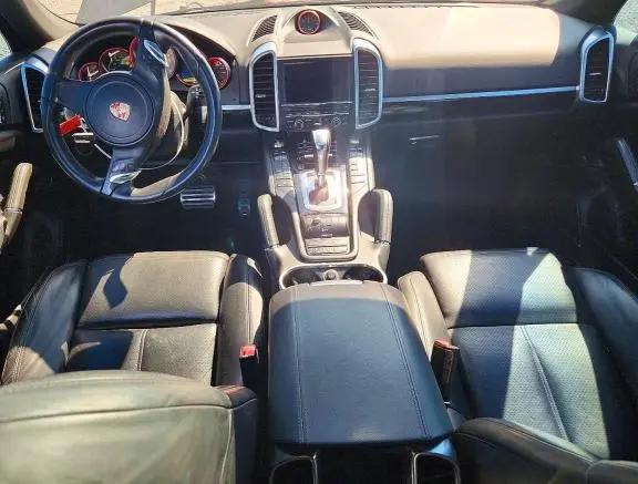 2013 PORSCHE CAYENNE S  