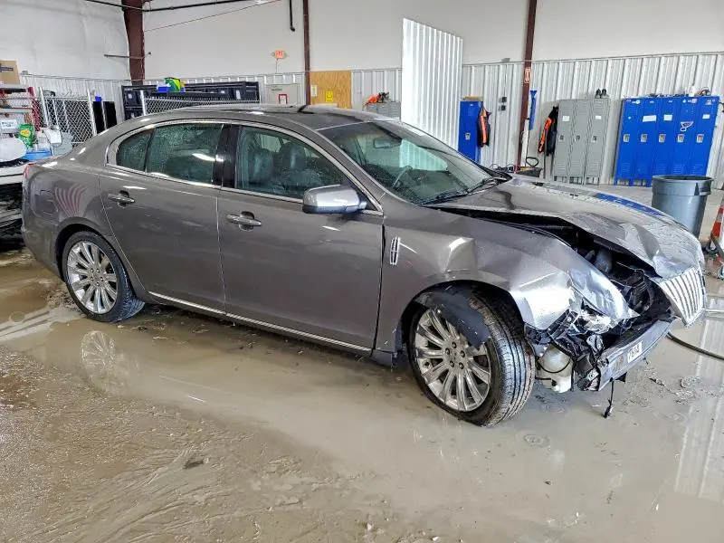 2011 LINCOLN MKS   