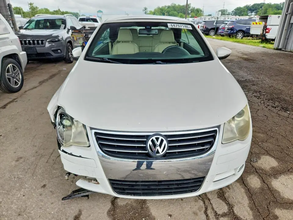 2010 VOLKSWAGEN EOS LUX  