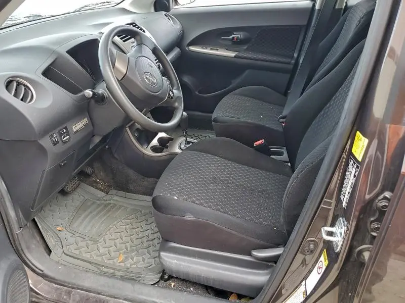 2011 TOYOTA SCION XD   
