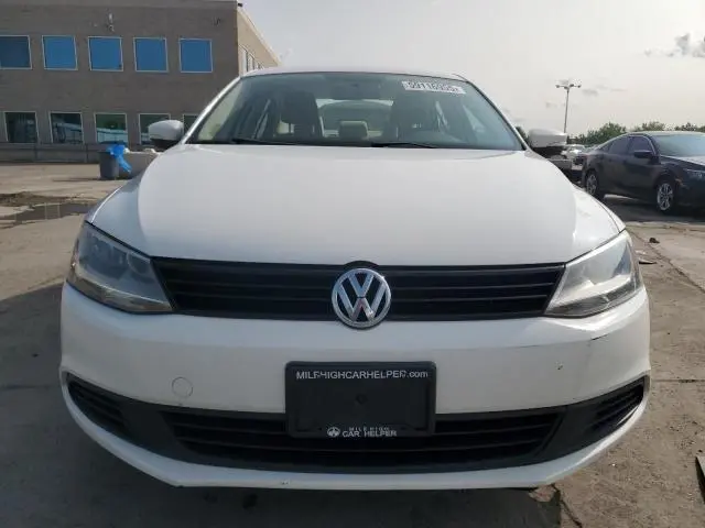 2011 VOLKSWAGEN JETTA SE  