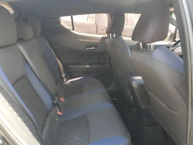 2021 TOYOTA C-HR XLE  