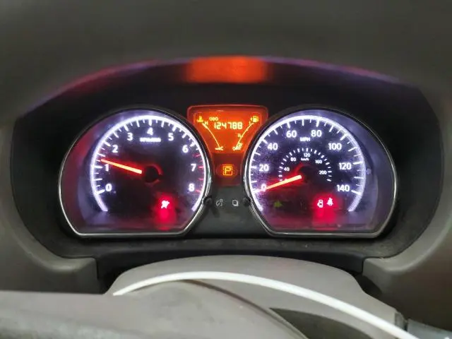 2014 NISSAN VERSA S  
