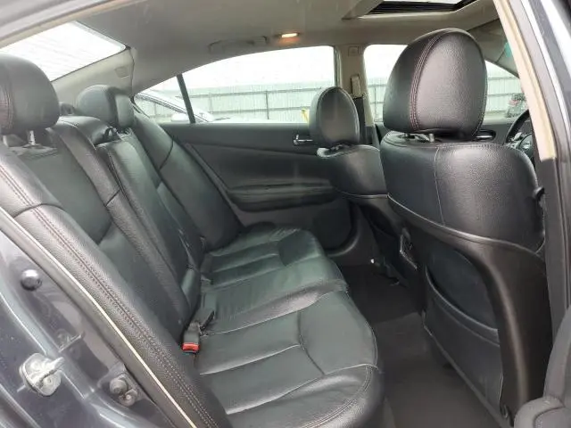 2011 NISSAN MAXIMA S  