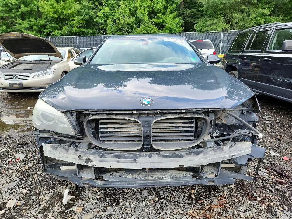 2013 BMW 750 LXI  