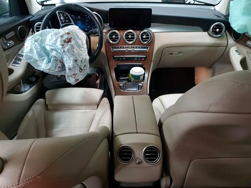 2021 MERCEDES-BENZ GLC 300 4MATIC  