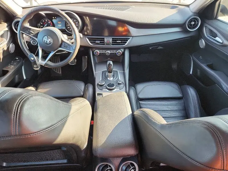 2018 ALFA ROMEO GIULIA TI Q4  