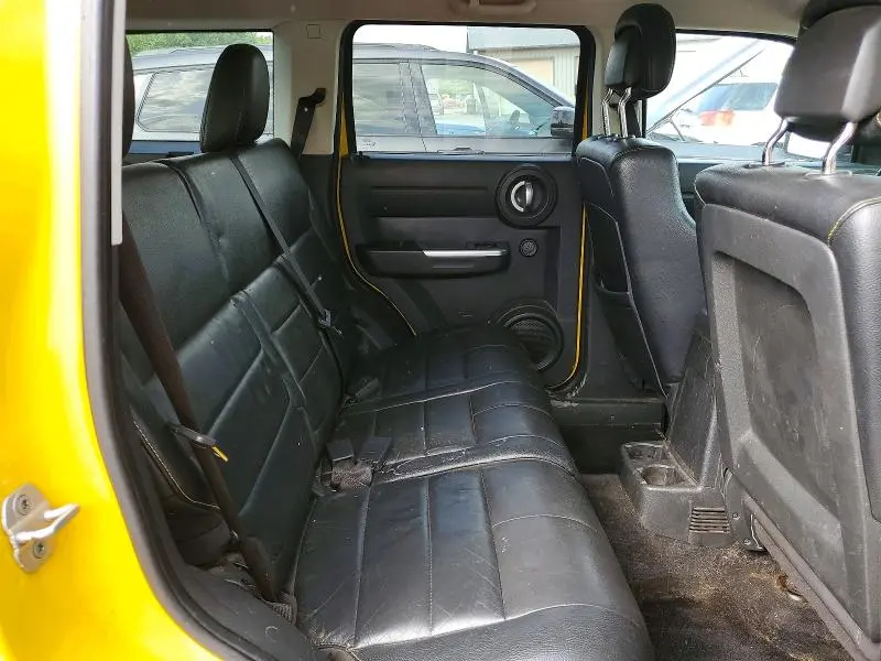2011 DODGE NITRO SHOCK  