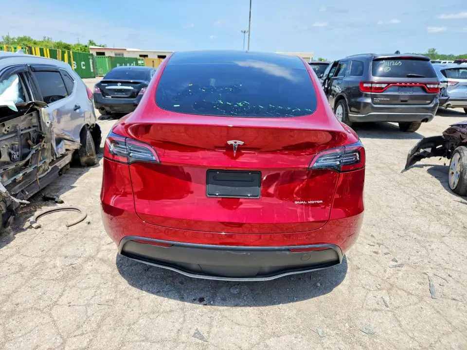 2024 TESLA MODEL Y   