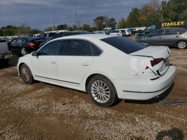 2017 VOLKSWAGEN PASSAT SE  
