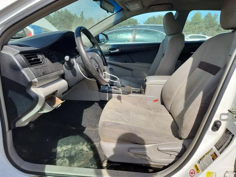 2014 TOYOTA CAMRY LE  