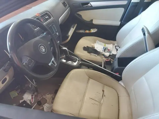 2011 VOLKSWAGEN JETTA SEL  
