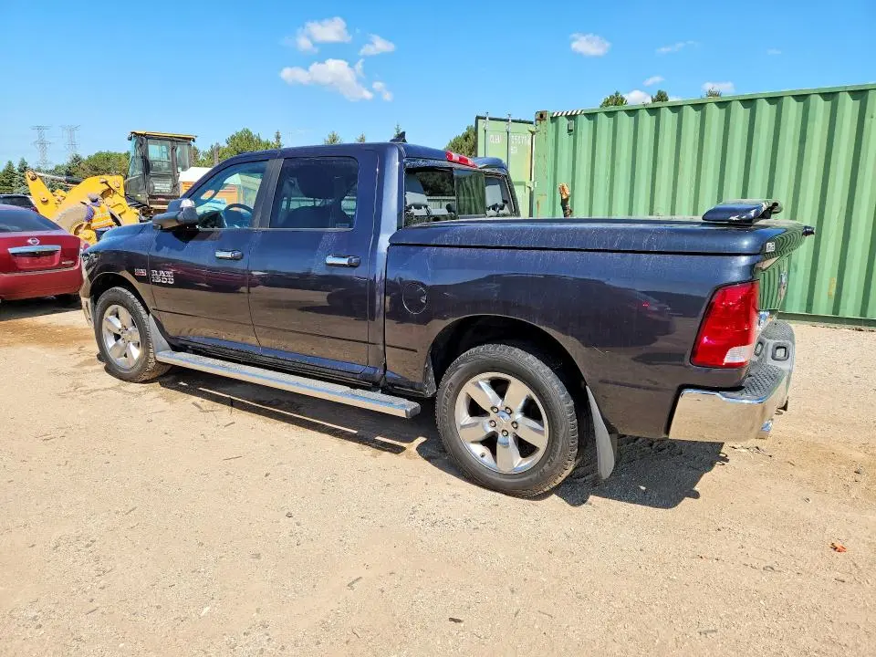 2015 RAM 1500 SLT  
