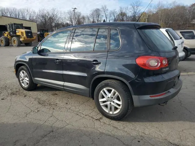 2011 VOLKSWAGEN TIGUAN S  