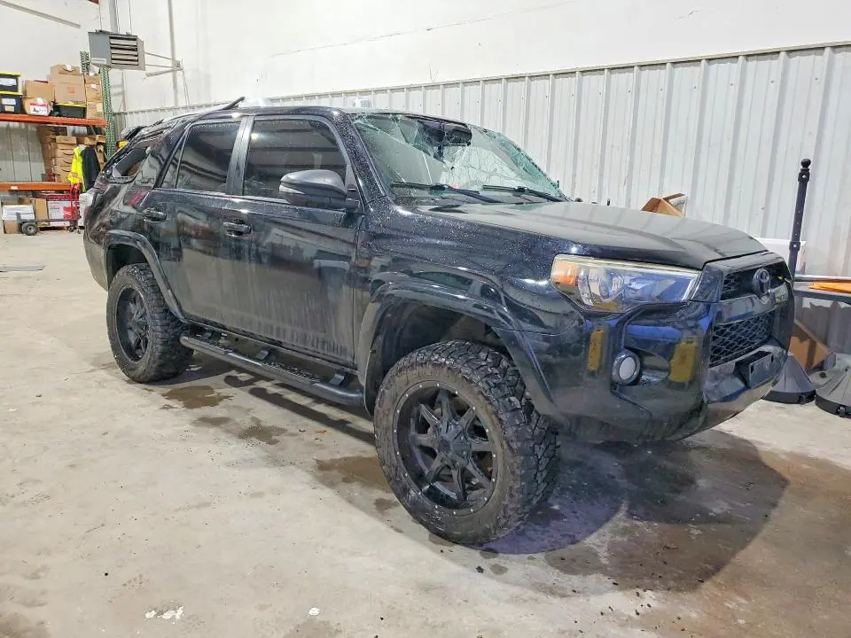 2015 TOYOTA 4RUNNER SR5  