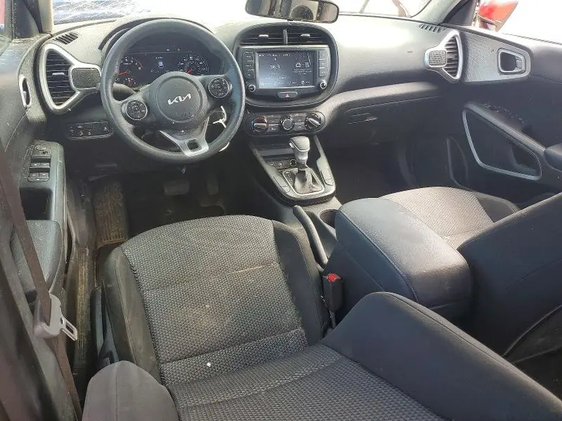 2022 KIA SOUL LX  