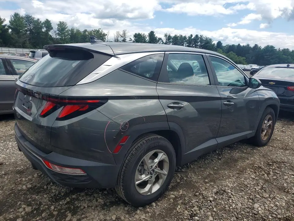 2022 HYUNDAI TUCSON SE  