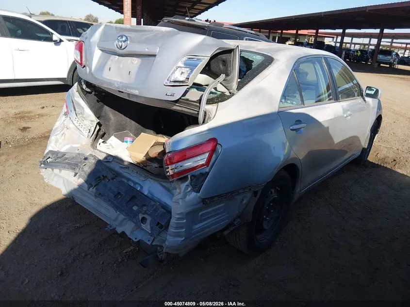 2011 TOYOTA CAMRY LE