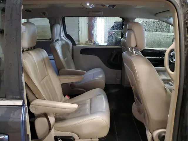 2013 CHRYSLER TOWN & COUNTRY TOURING  