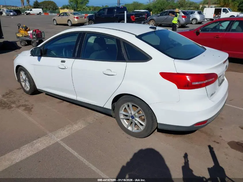 2015 FORD FOCUS SE