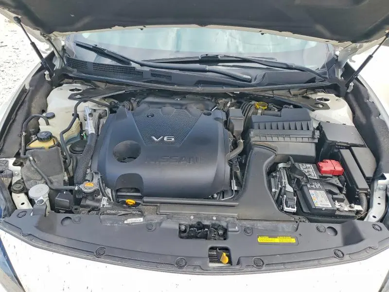 2023 NISSAN MAXIMA SV  