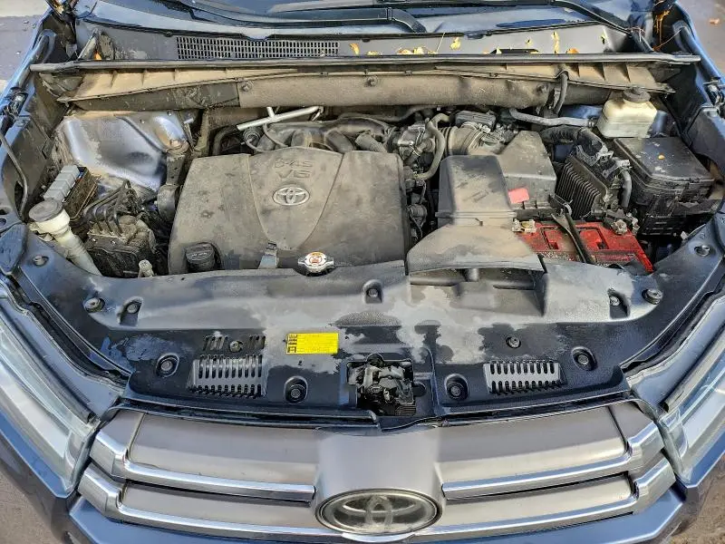 2018 TOYOTA HIGHLANDER LIMITED  