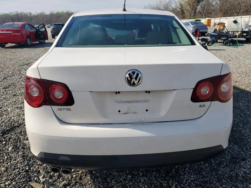 2010 VOLKSWAGEN JETTA S  