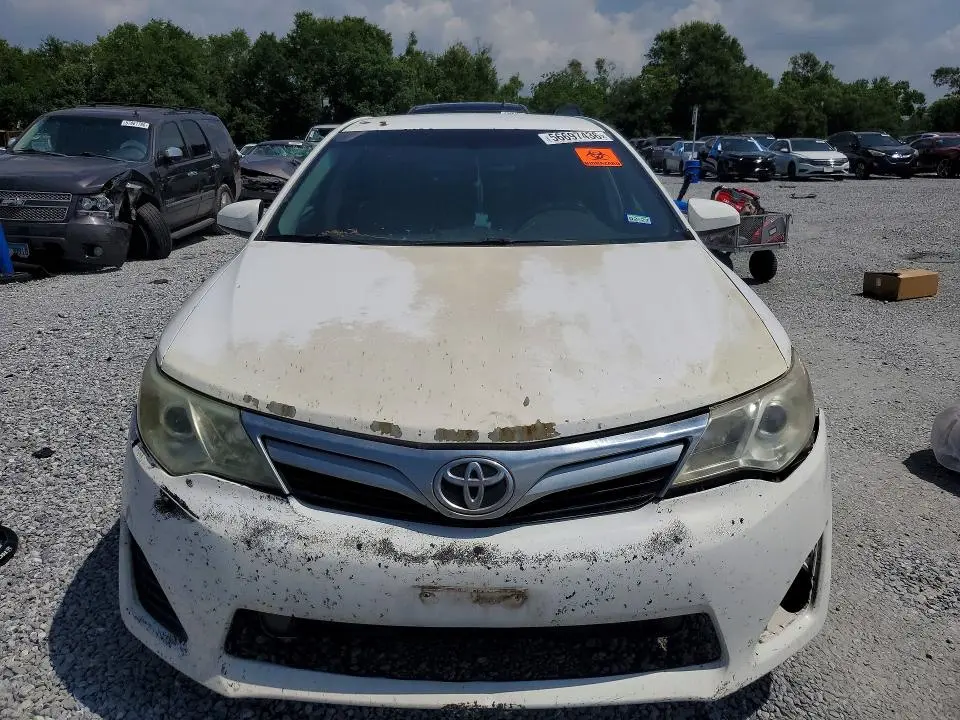2014 TOYOTA CAMRY LE  