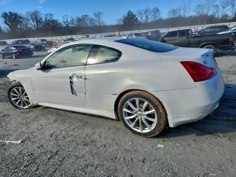 2013 INFINITI G37 JOURNEY  