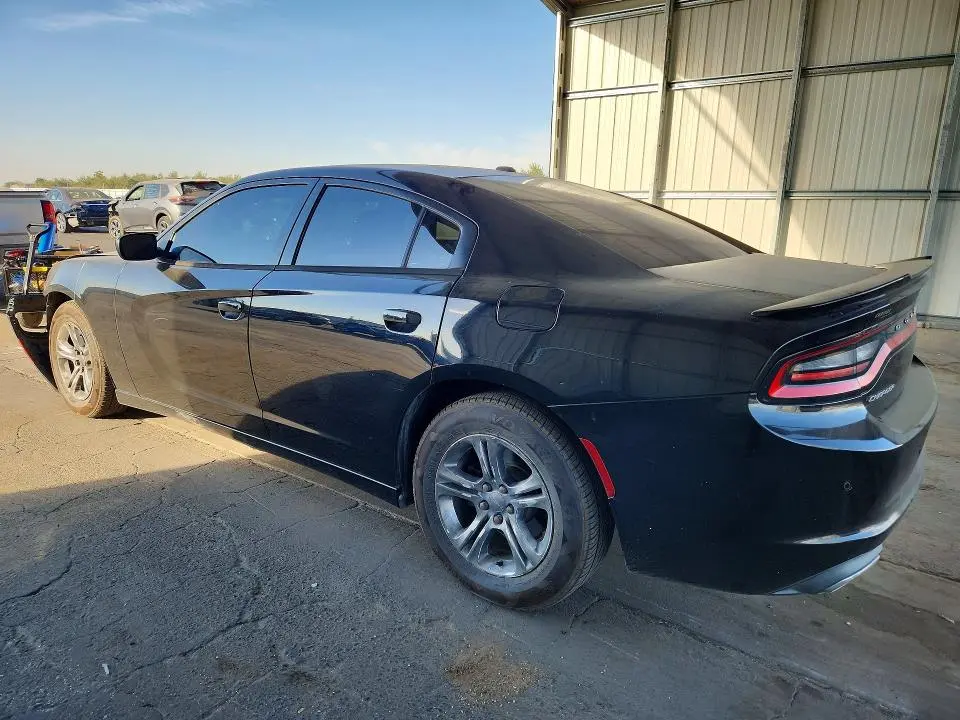 2015 DODGE CHARGER SE  