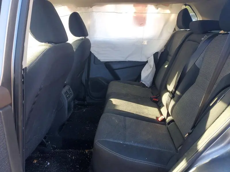 2021 NISSAN ROGUE S  