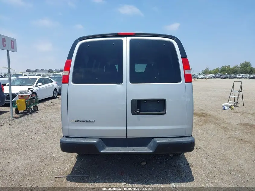 2018 CHEVROLET EXPRESS 2500 LS