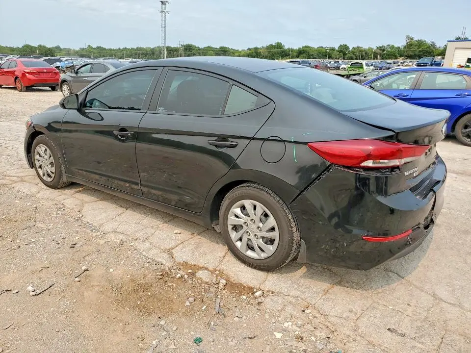 2018 HYUNDAI ELANTRA SE  