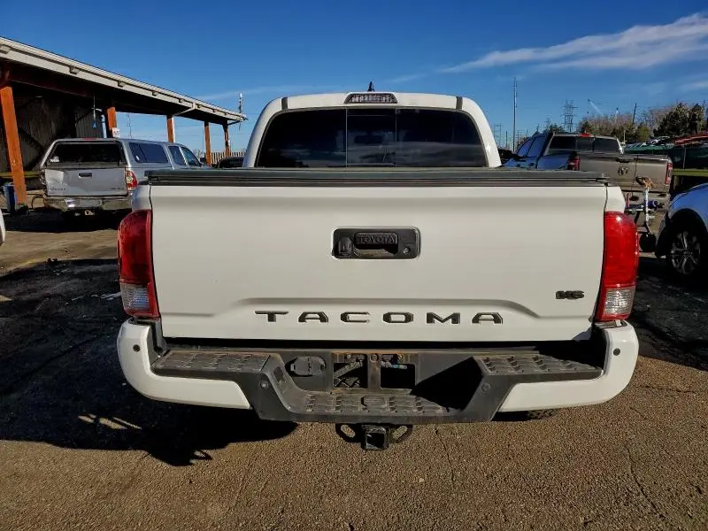 2017 TOYOTA TACOMA DOUBLE CAB  