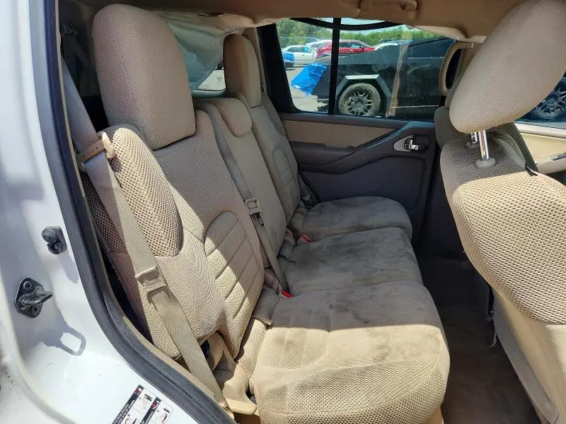 2012 NISSAN PATHFINDER S  