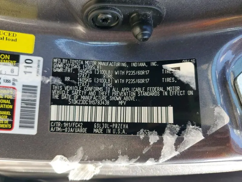 2017 TOYOTA SIENNA LE  