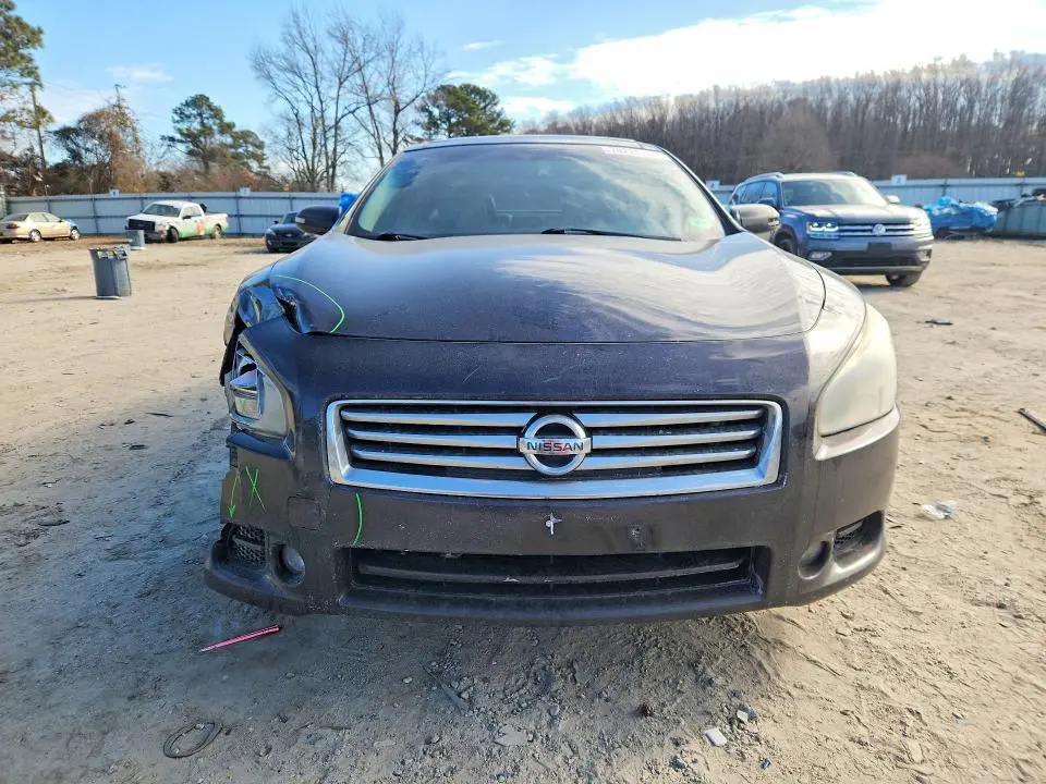 2013 NISSAN MAXIMA S  