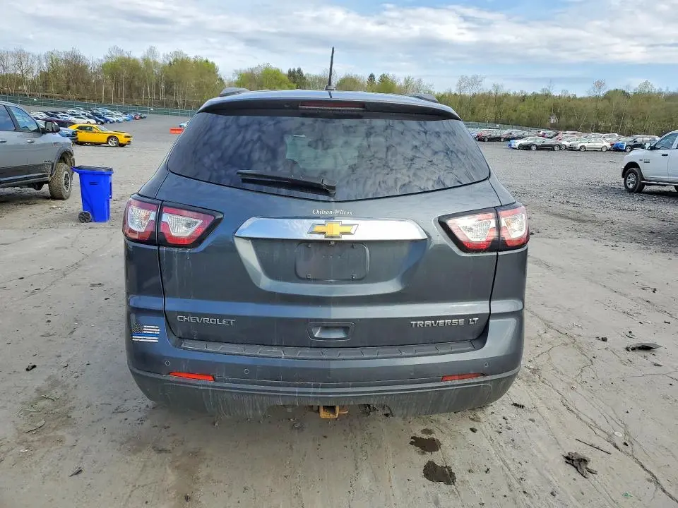2014 CHEVROLET TRAVERSE LT  