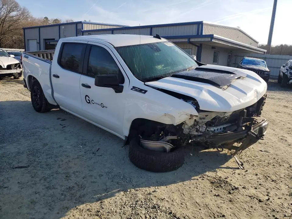 2025 CHEVROLET SILVERADO K1500 TRAIL BOSS CUSTOM  