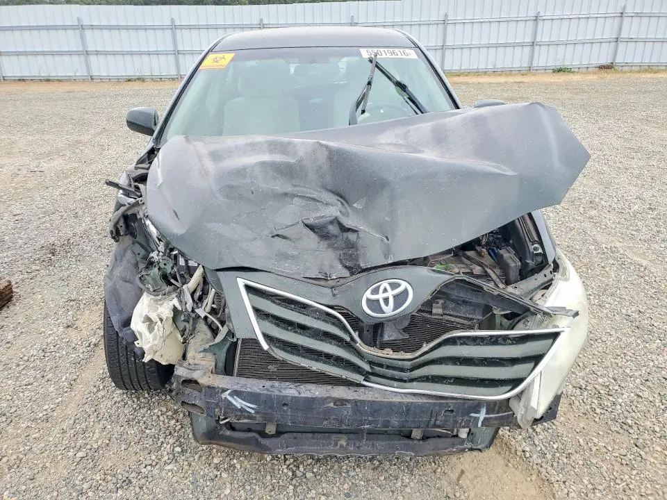 2010 TOYOTA CAMRY LE  