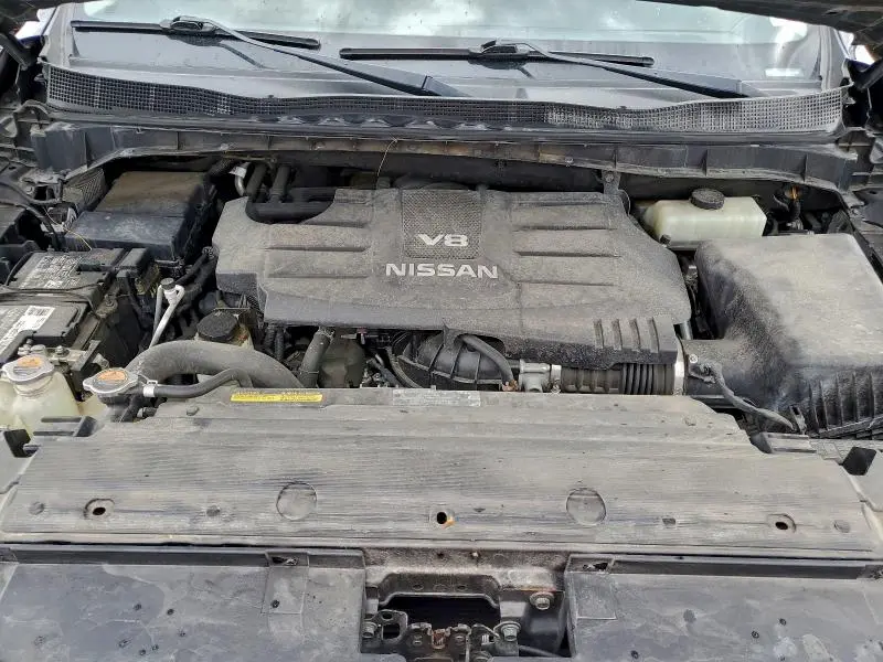 2017 NISSAN TITAN SV  