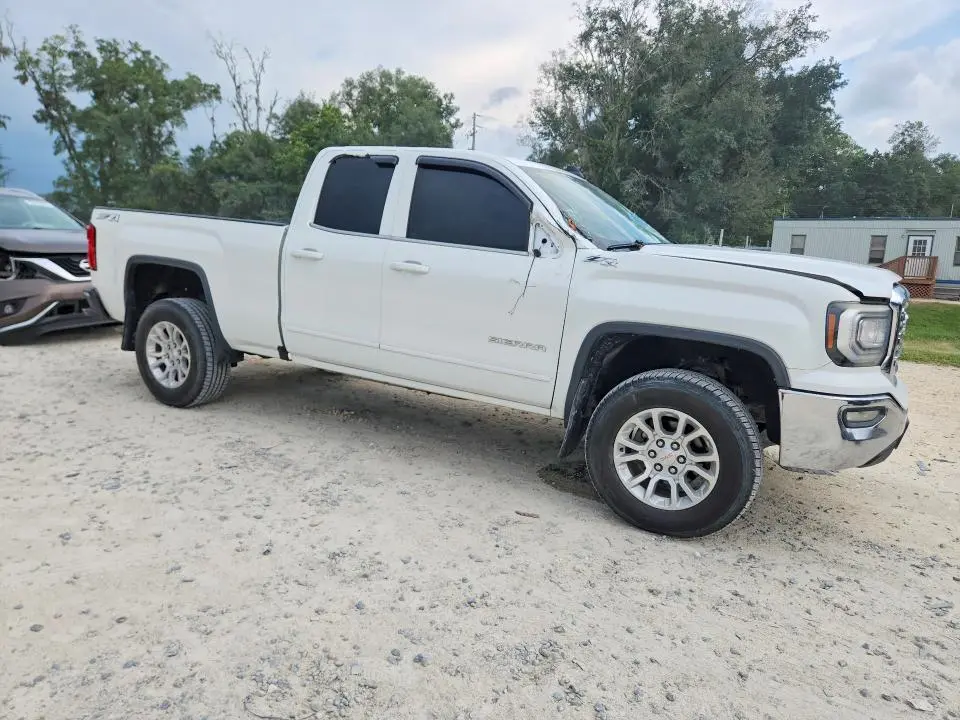 2018 GMC SIERRA K1500 SLE  
