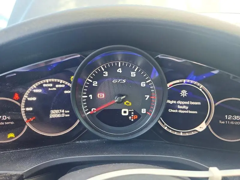 2021 PORSCHE CAYENNE GTS  
