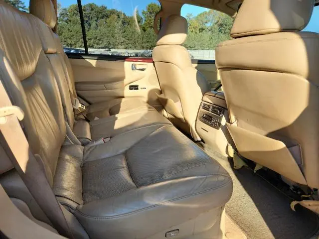 2011 LEXUS LX 570  