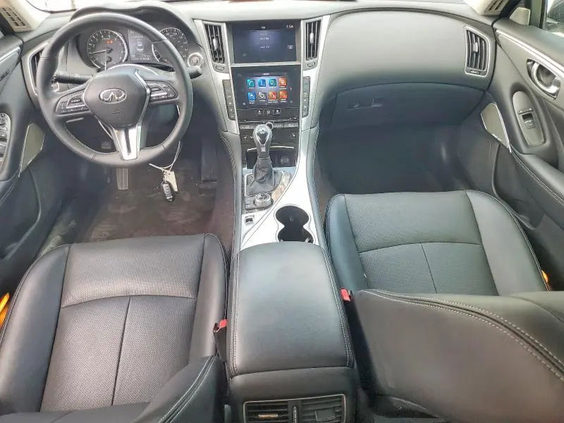 2022 INFINITI Q50 LUXE  