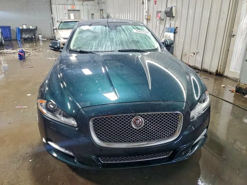 2015 JAGUAR XJL PORTFOLIO  