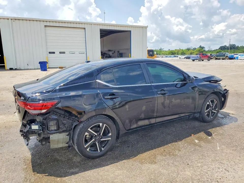 2024 NISSAN SENTRA SV  